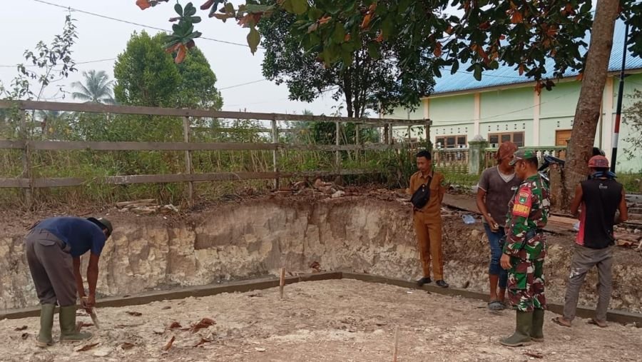 Babinsa Tapau Monitor Aktivitas Masyarakat, Wujudkan Rasa Aman dan Nyaman