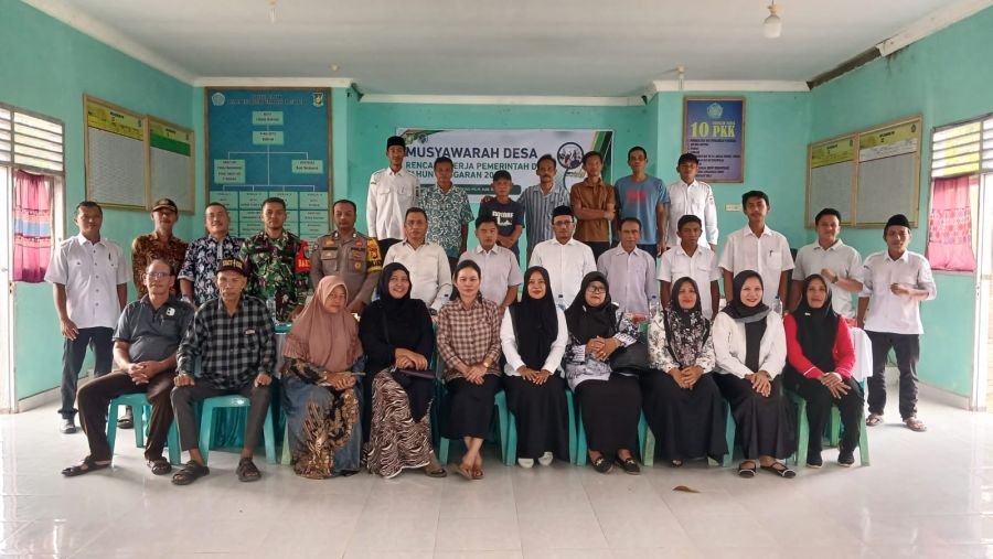 Babinsa Tapung Lestari Hadiri Musrenbangdes RKP Desa Tahun 2027
