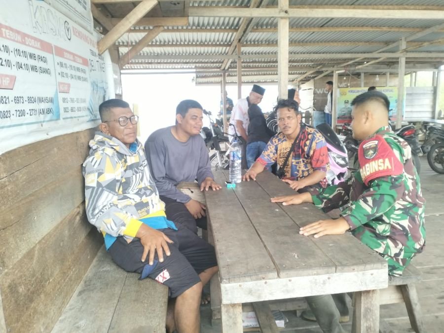 Babinsa Tebun Perkuat Komsos, Jaga Kedekatan TNI dengan Warga