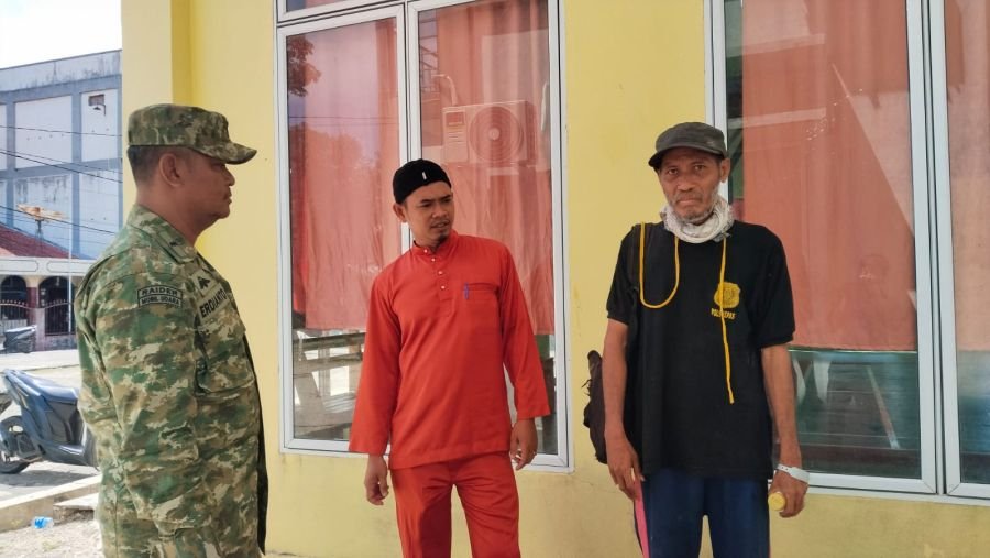 Babinsa Telaga Tujuh Pantau Warga ODGJ, Perkuat Kepedulian dan Keamanan Desa