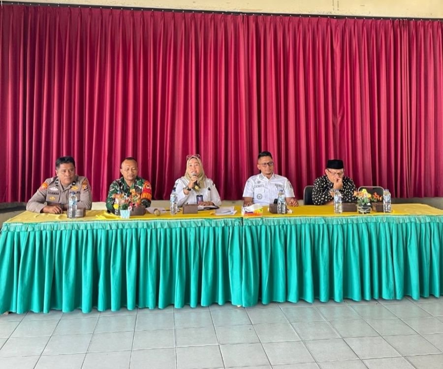 Babinsa Ujungbatu Timur Hadiri Rapat Koordinasi Rencana Ragam Lomba HUT RI ke-81