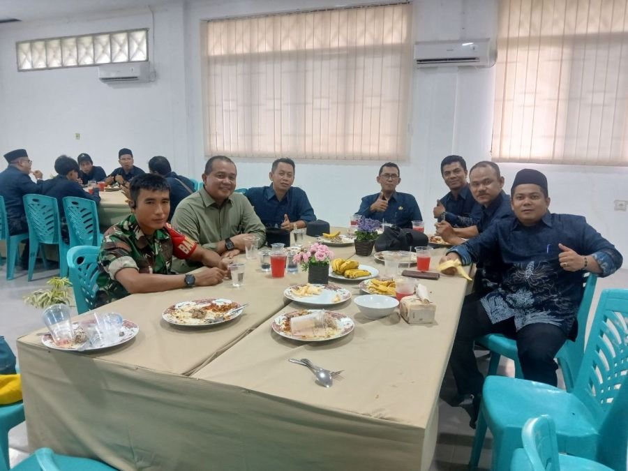 Bangun Keakraban, Babinsa Sukamulia Serap Aspirasi Warga Melalui Komsos
