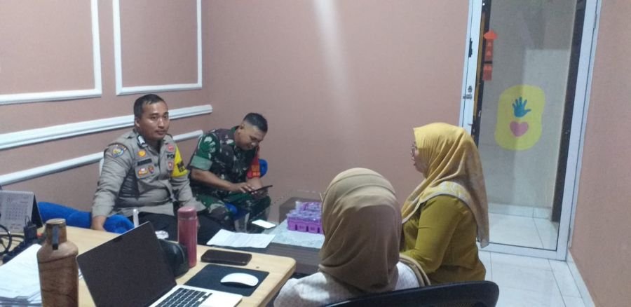 Bangun Komunikasi, Babinsa Koramil 02/Kota Sambangi TK ICE