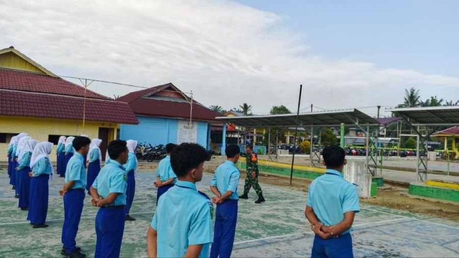 Batuud Koramil 09 Singingi Serma Epriadi Seleksi Calon Paskibraka Kecamatan di SMAN 2 Singingi