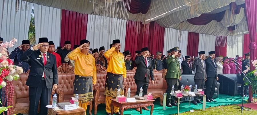 Batuud Koramil 09/Singingi Serka Epriadi Hadiri Upacara HUT RI ke-81