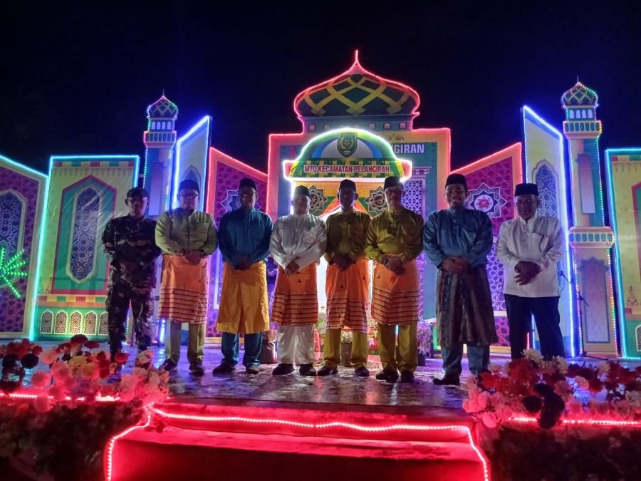 Batuud Koramil 10/Pelangiran Hadiri Pembukaan MTQ Kecamatan Pelangiran 2026  Berlangsung Khidmat