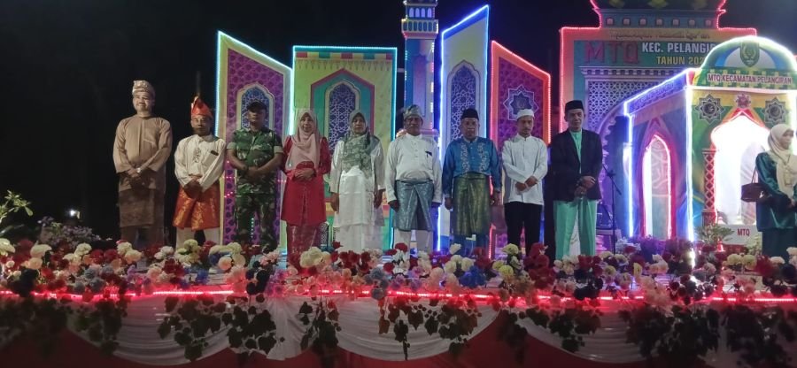 Batuud Koramil 10/Pelangiran Wakili Danramil Dukung Sukseskan Penutupan MTQ Se-Kec Pelangiran 2026