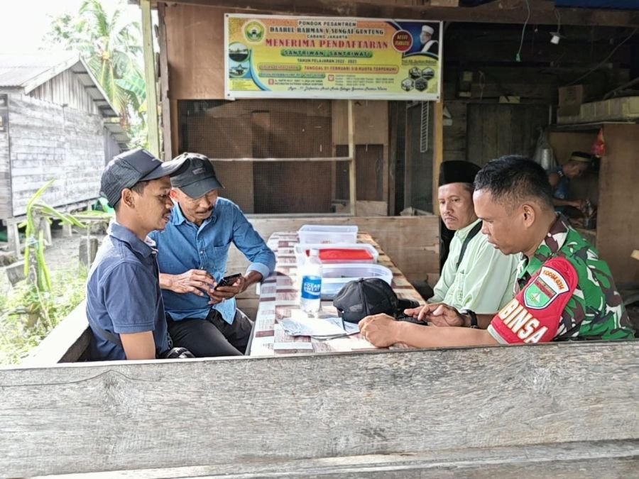Batuud Koramil 11/PBR Ajak Warga Perkuat Kepedulian terhadap Keamanan Lingkungan