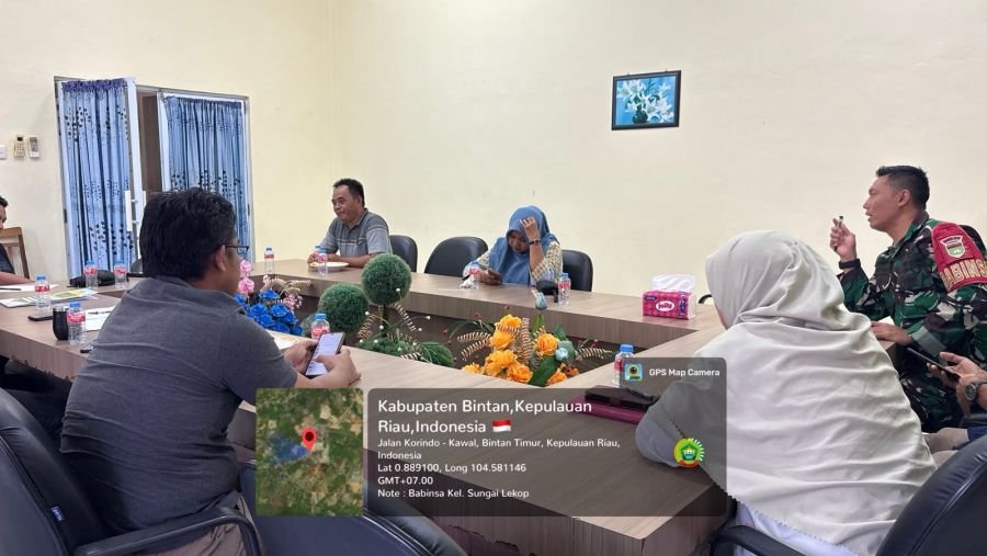 BERITA ONLINE
 
Kopda Darma Babinsa Sungai Lekop Hadiri Rakor Persiapan Pembangunan dan Rehab Gedung