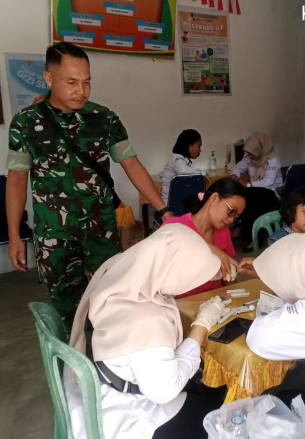 Bersama Kader Posyandu Babinsa Koramil 03/Bgs laksanakan pendampingan stunting