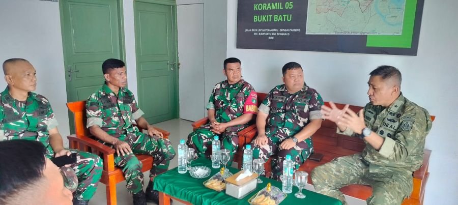 Brigjen TNI FJH Pardosi Sambangi Bukit Batu, TNI Perkuat Garda Terdepan Cegah Karhutla