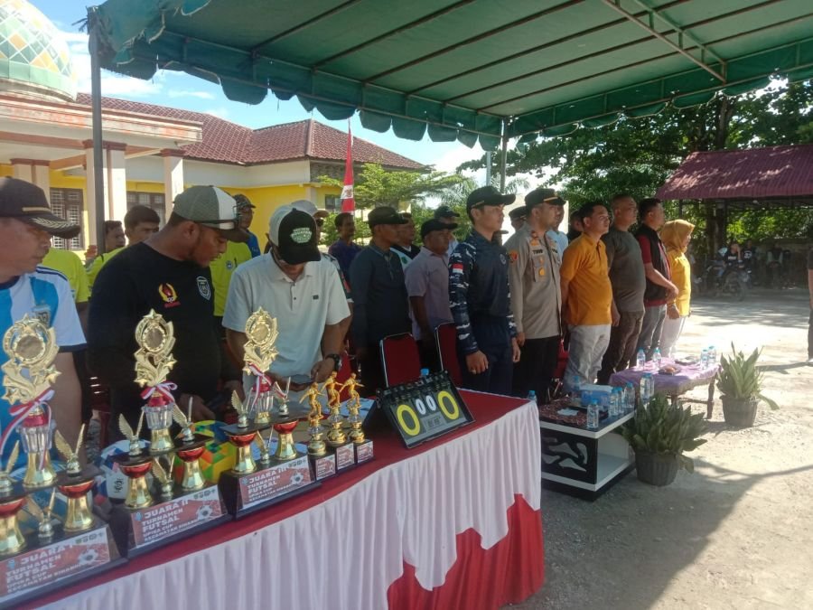 Buka Turnamen Futsal Upika Cup, Camat Sinaboi Ajak Pemuda Junjung Tinggi Sportivitas