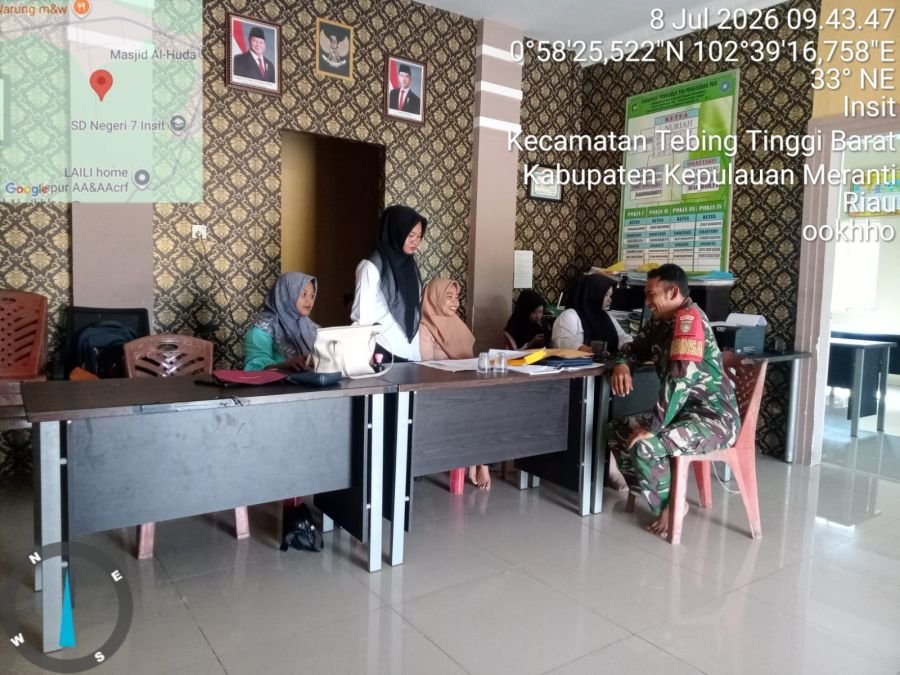 Bukan Hanya Perang, Sertu Amsyaya Edukasi Warga Desa Insit Soal Peran TNI Hadapi Bencana