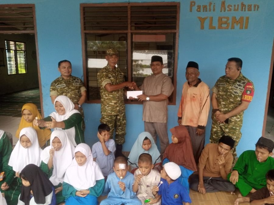 *Bukti Peduli Antar Sesama, Danramil 06 Siak Hulu Datangi Panti Asuhan*.