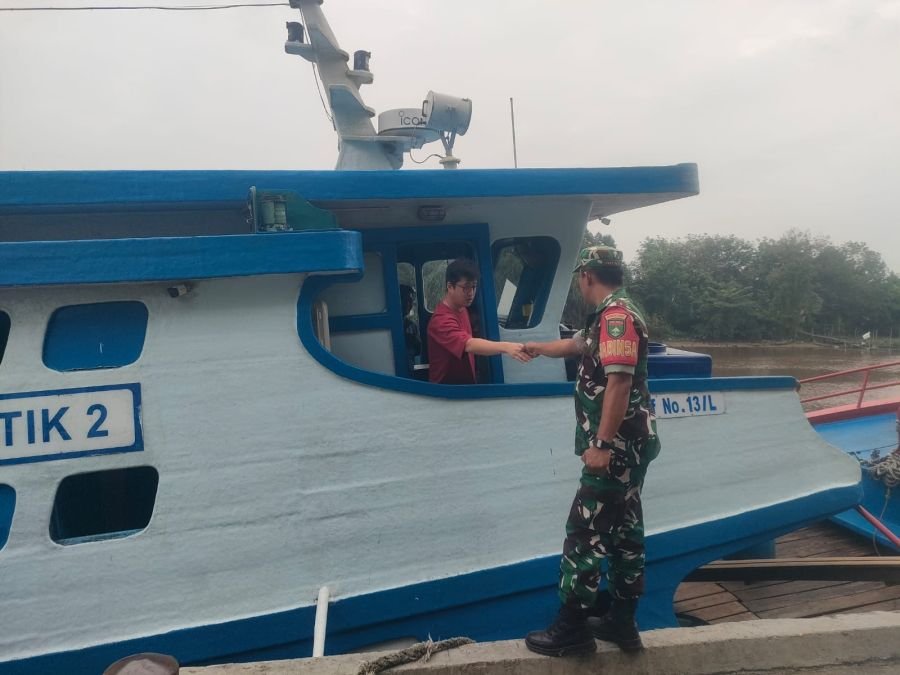 Buruh Pelabuhan Apresiasi Kehadiran Babinsa, Rasa Aman Saat Bekerja Meningkat