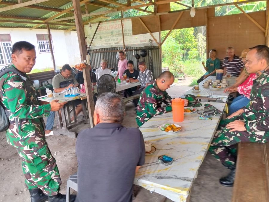 Cegah Karhalut, Babinsa Koramil 01/Bkn Bersama Tim Pamen Mabes TNI AD Gelar Sosialisasi Karhutla di