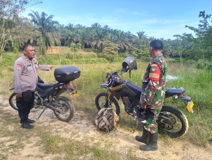 Cegah Karhutla, Babinsa Koramil 07/Tenayan Raya Aktif Patroli Wilayah Rawan