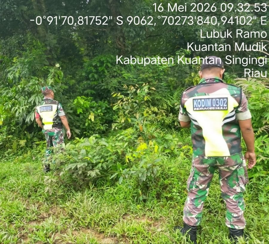 Cegah Karhutla, Babinsa Koramil 08/KM Gelar Patroli Lahan Rawan Kebakaran