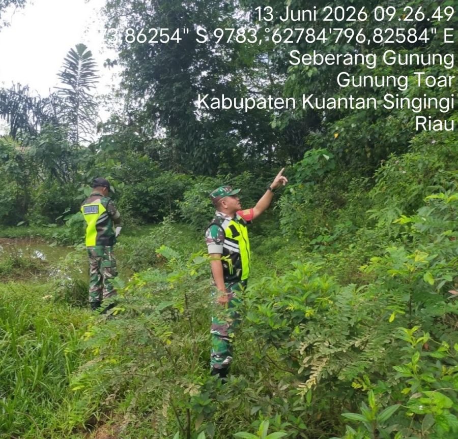 Cegah Karhutla, Babinsa Koramil 08/KM Gelar Patroli Lahan Rawan Kebakaran