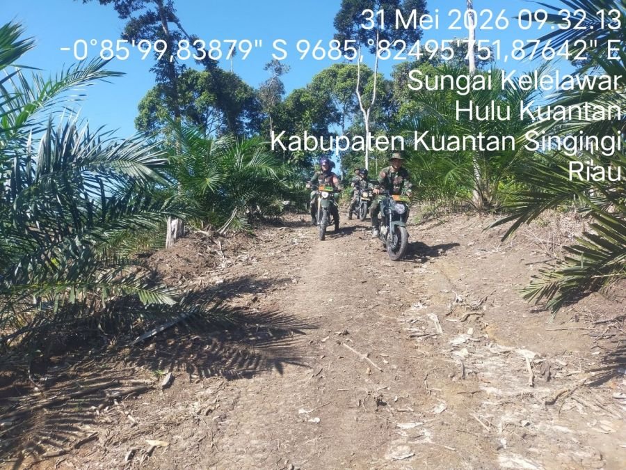Cegah Karhutla, Babinsa Koramil 08/KM Gelar Patroli Lahan Rawan Kebakaran