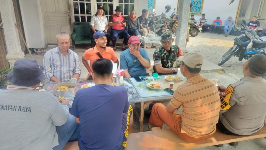 Cegah Karhutla dari Lingkungan Sendiri, Babinsa Tenayan Raya Ajak Warga Peduli dan Waspada