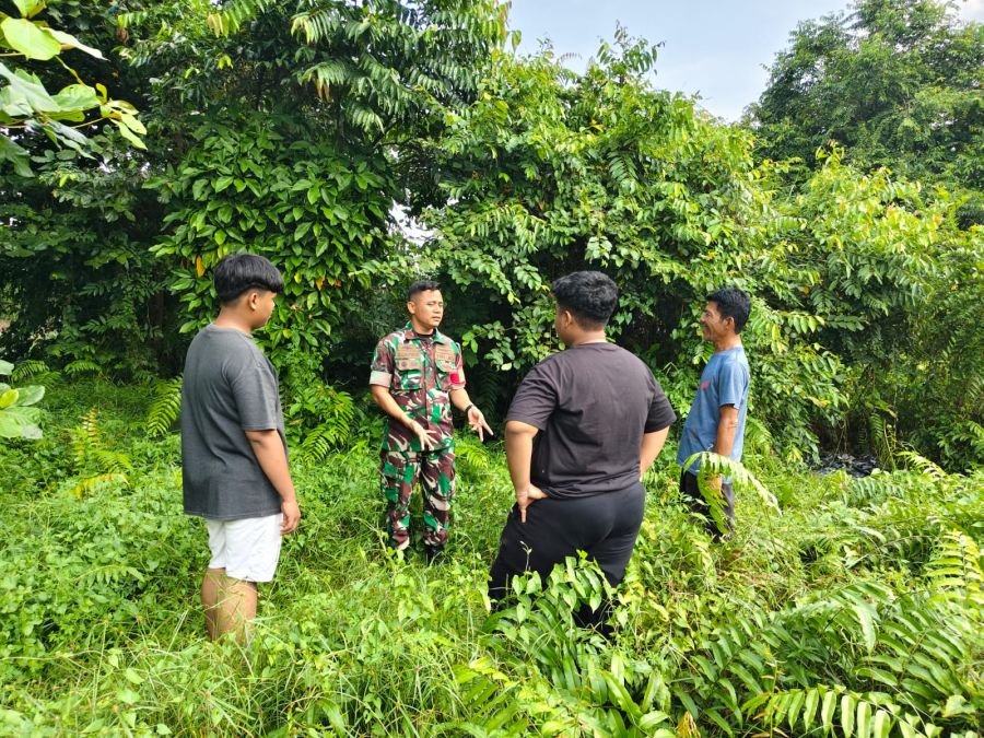Cegah Karhutla Sejak Dini, Babinsa Edukasi Warga Kelurahan Lembah Damai