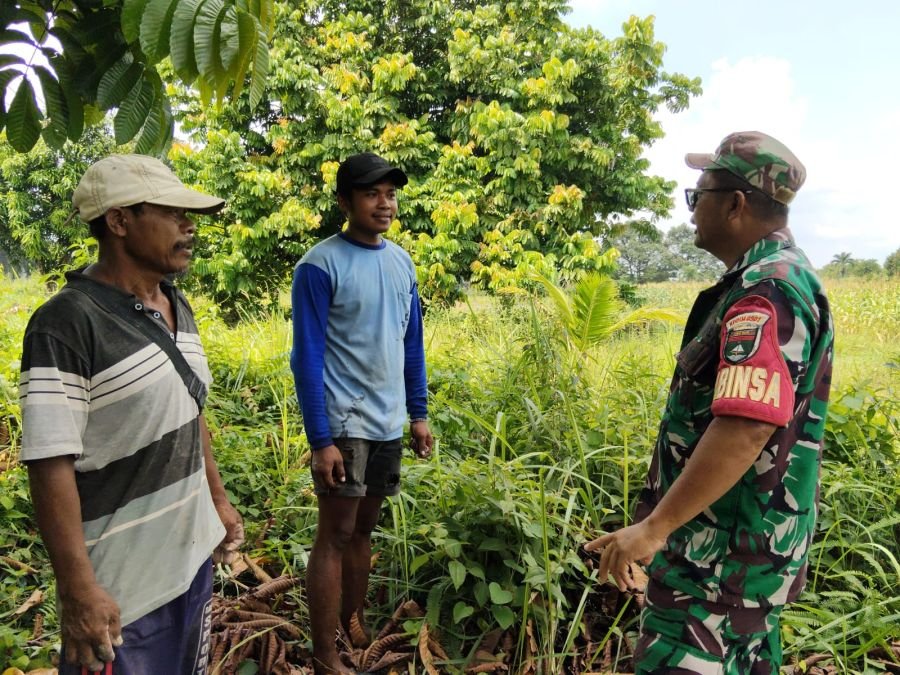 Cegah Karhutla Sejak Dini, Serma Ucok A Hsb Intensifkan Patroli dan Sosialisasi di Rumbai Timur