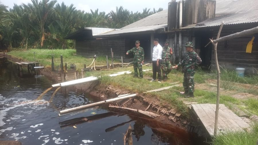 Cegah Karhutla, Tim Sosialisasi Mabes TNI Tinjau Lahan Rawan di Desa Dedap