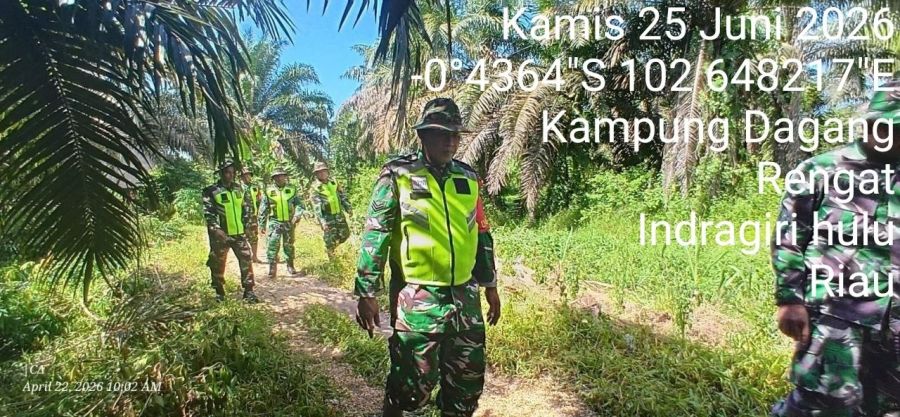 Cegah Kebakaran Hutan, Babinsa Koramil 01/Rengat Intensifkan Patroli dan Sosialisasi Karhutla