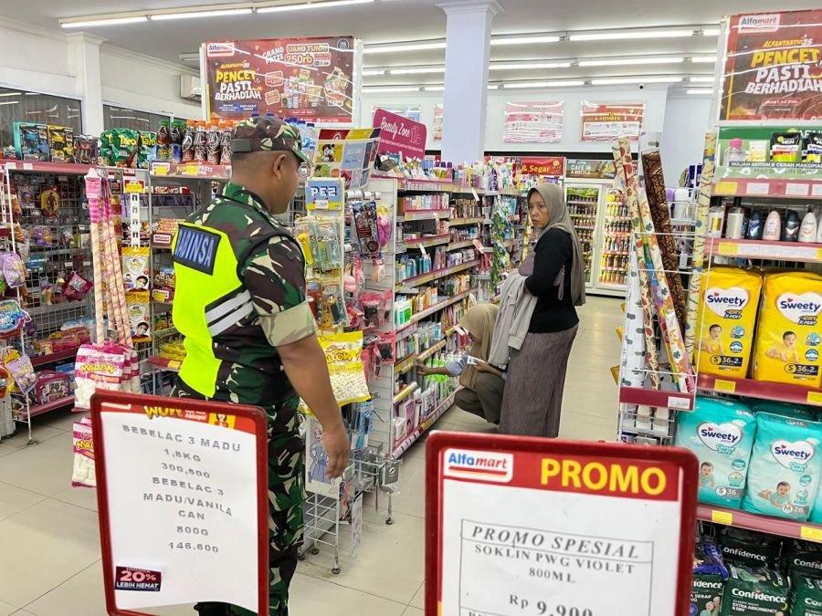 Cegah Kriminalitas, Babinsa Perkuat Patroli di Wilayah Kepenuhan Tengah