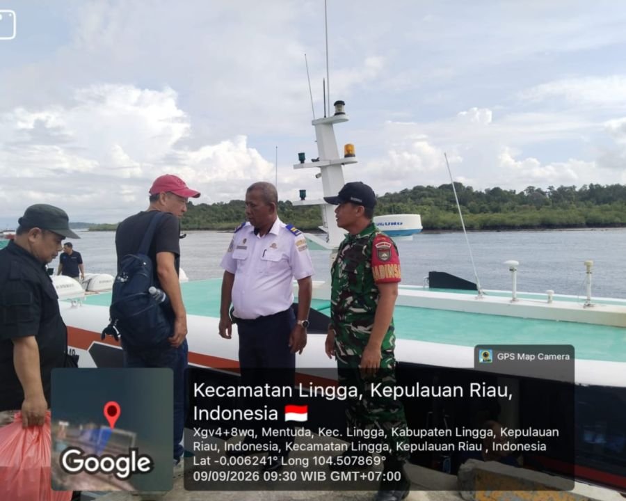 Cuaca Ekstrem Mengintai, Babinsa Mentuda Imbau Kapten Dumai Express Utamakan Keselamatan Pelayaran