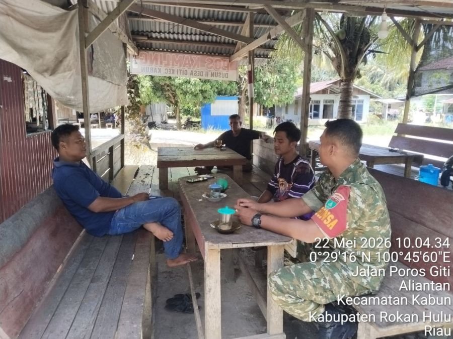 Cuaca Mulai Panas, Babinsa Koramil 08/TDN Serda Yuliandi Imbau Warga Desa Giti Cegah Karhutla