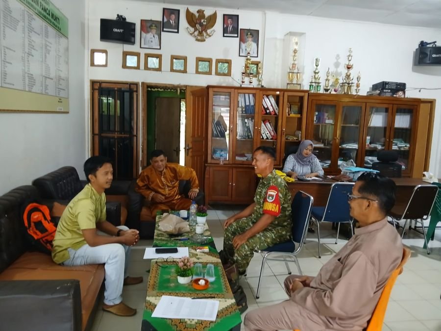 Dalam Komsos Babinsa Koramil 0321-03/Bgs Rohil Ingatkan Jaga Kamtibmas dan Tingkatkan Kemanunggalan