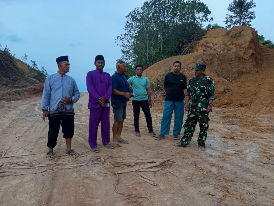Dalam upaya mencegah potensi konflik wilayah, Babinsa Koramil/Dabo, Pelda Maksudi, menggelar kegiata