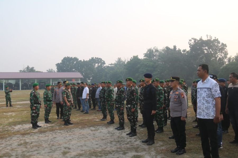 Dandim 0301/Pekanbaru Pimpin Apel Gelar Pasukan Pengamanan Kunjungan Presiden di Riau