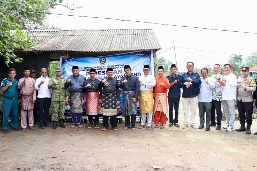Dandim 0317/TBK Hadiri Peresmian Tangkahan Nelayan Leho