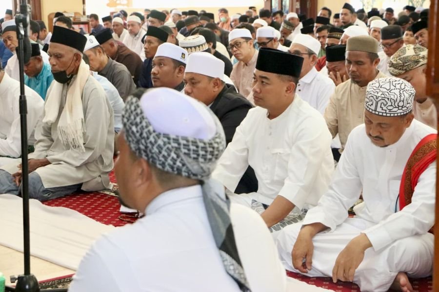 Dandim 0317/TBK Hadiri Sholat Idul Adha, Ribuan Jamaah Membludak