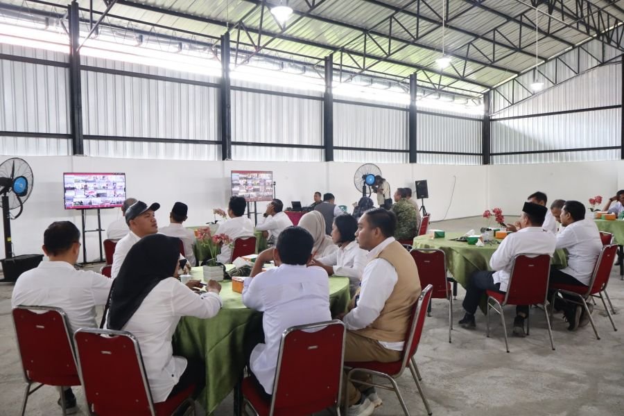 Dandim 0320/Dumai Hadiri Peresmian Serentak Koperasi Desa/Kelurahan Merah Putih Secara Virtual