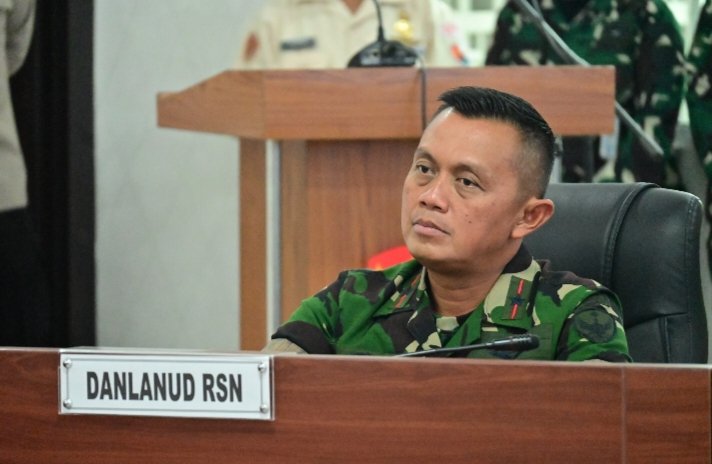 Danlanud Roesmin Nurjadin Dampingi Pangdam XIX/TT dan Kapolda Riau