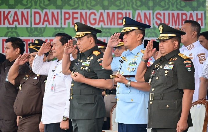 Danlanud RSN Hadiri Upacara Penutupan dan Pelantikan Diktukba Polri 2025, Tegaskan Sinergi TNI–Polri