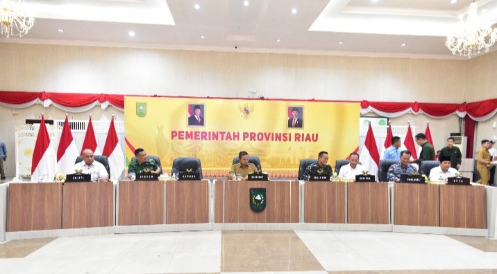 Danlanud RSN Ikuti Rakor Antisipasi Perkembangan Situasi Terkini di Provinsi Riau