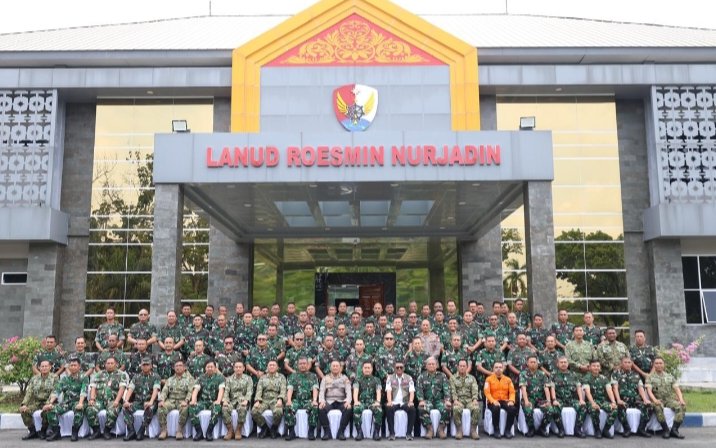 Danlanud Rsn Lepas 91 Personel Tim Penyuluh Karhutla  Riau