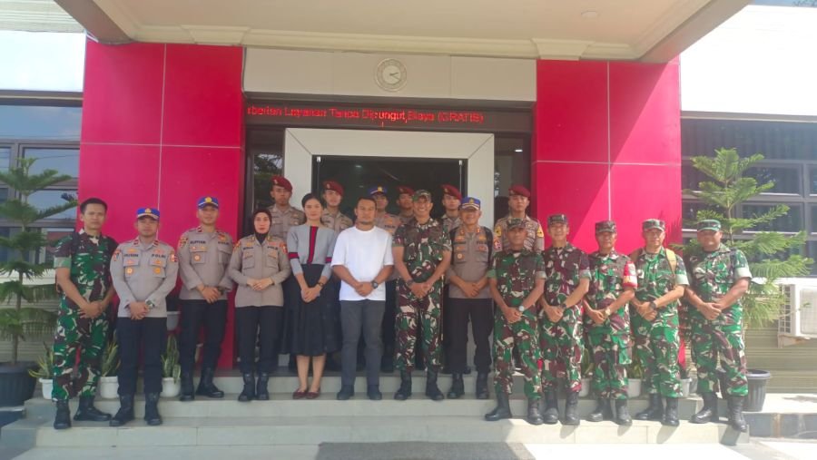 Danramil 01/Rumbai Dukung Bakti Taruna Akademi TNI dan Akpol untuk Pembinaan Karakter Siswa