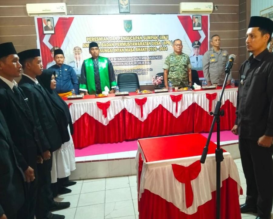 Danramil 01/Tembilahan Kapten Czi John Kenedi Hadiri Pelantikan Anggota BPD Desa Sungai Intan