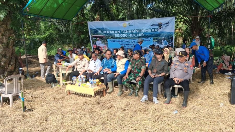 Danramil 03/Tempuling Kawal Gertam 50.000 Hektare di Inhil