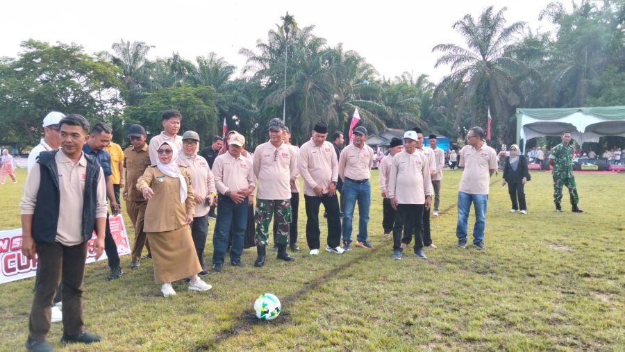 Danramil 05/KK Kodim 0313/KPR Hadiri Pembukaan Turnamen Camat Cup I 2026 Kecamatan Kampar Kiri