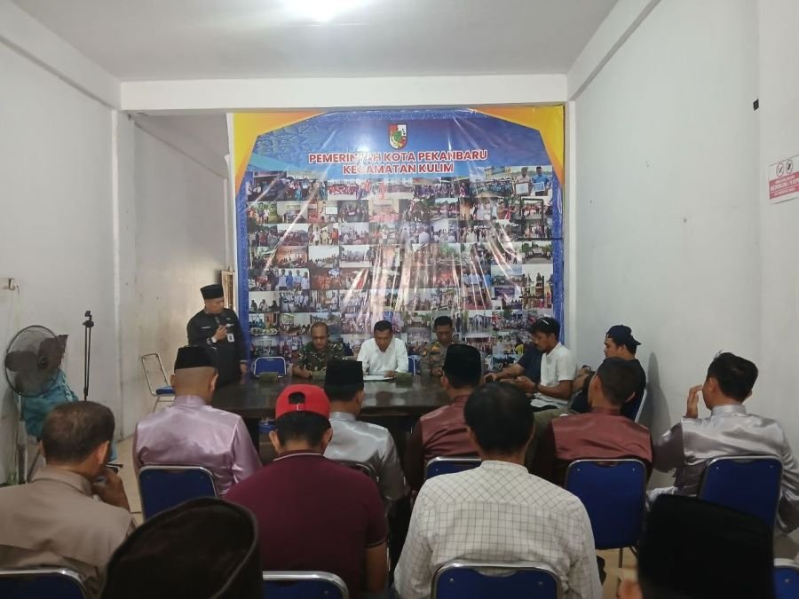 Danramil 05/Sail Diwakili Danpos Ramil Kulim Hadiri Rapat Persiapan Pelantikan RT/RW se-Kecamatan