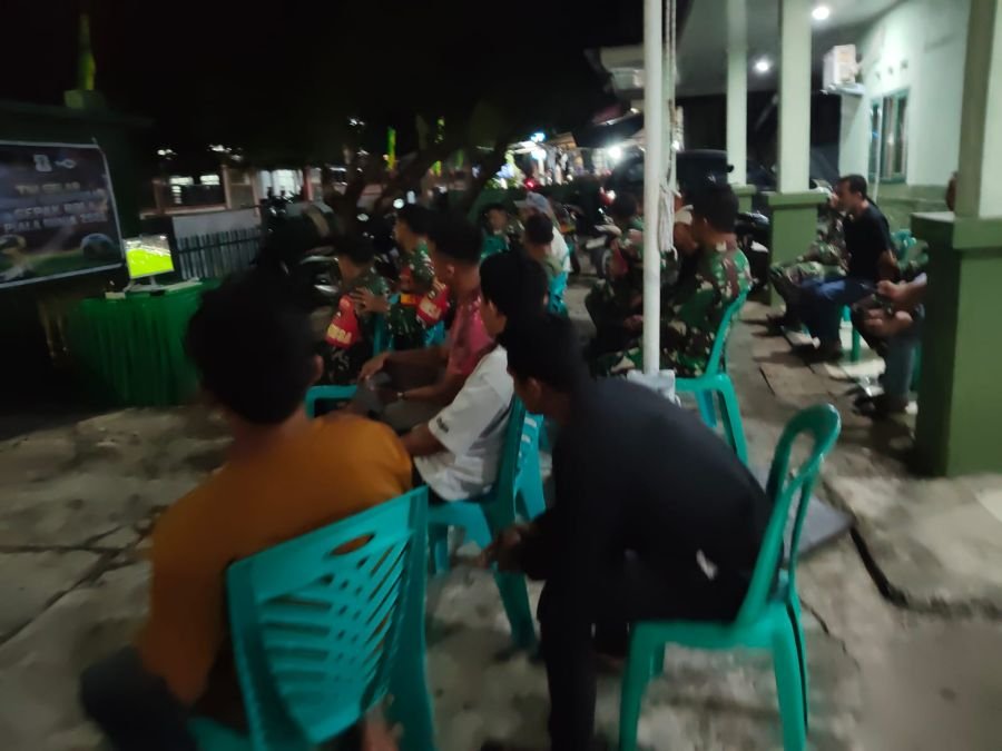 Danramil 07/KH Pimpin Nobar Piala Dunia, Kebersamaan TNI-Rakyat Menguat
