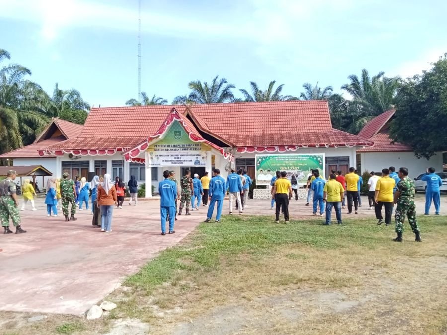 Danramil 11/Tambusai Bersama Polri dan Masyarakat Gelar Senam Sehat di Kantor Camat Tambusai Utara