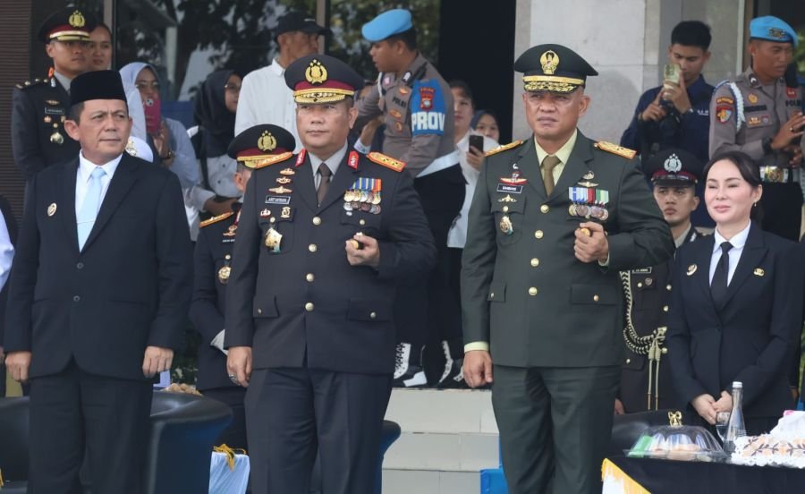 Danrem 033/WP Hadiri Upacara HUT Bhayangkara ke-80 di Mapolda Kepri.